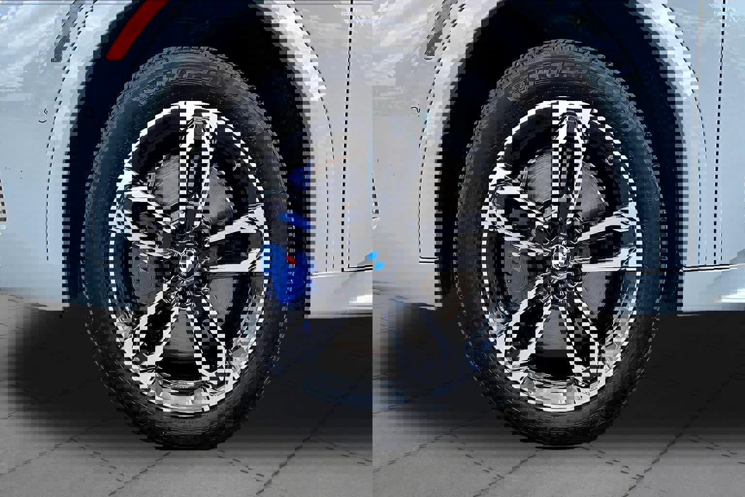 Certified 2025 BMW X2 xDrive28i image 10