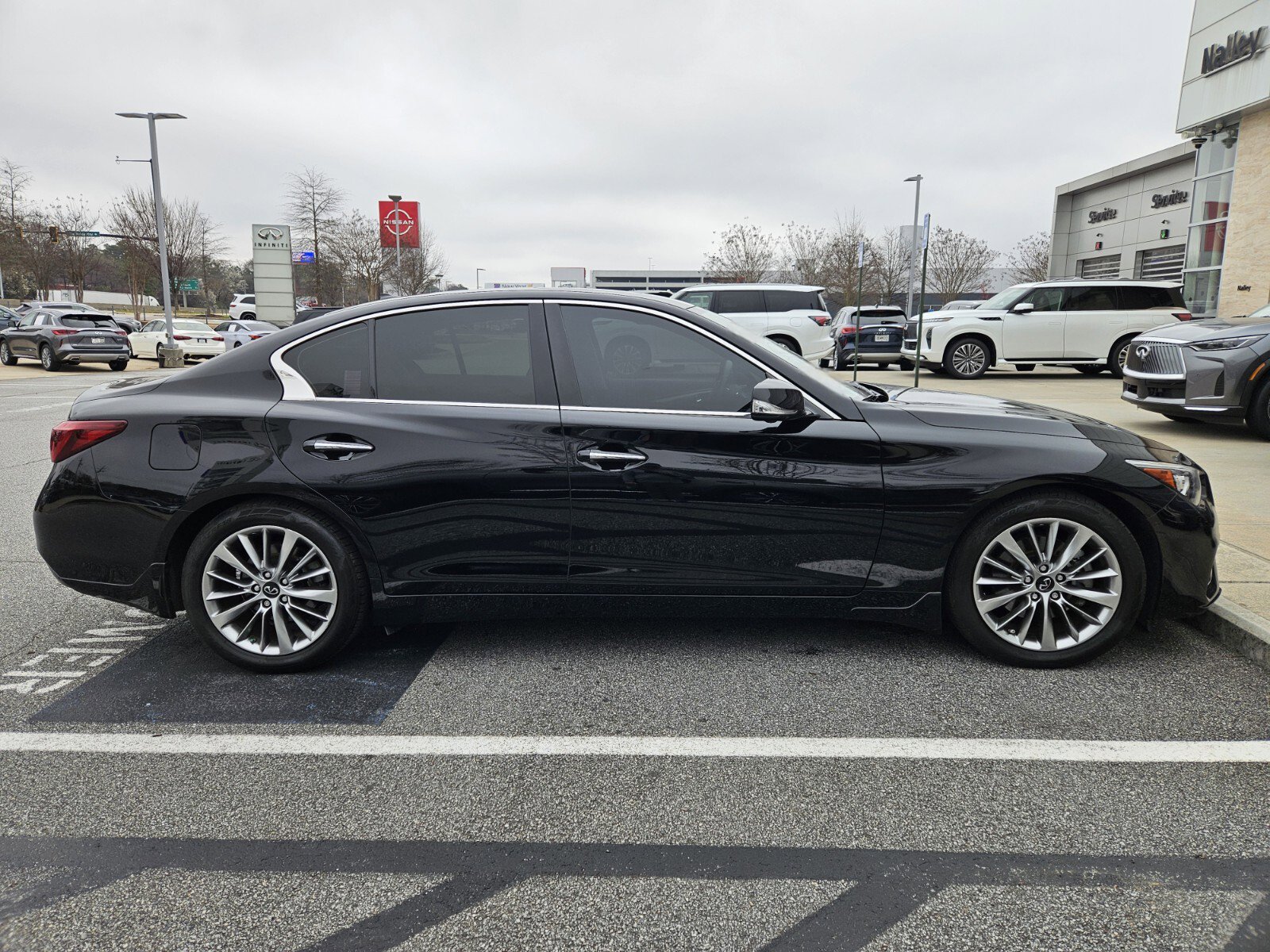 Certified 2023 INFINITI Q50 Luxe w/ Cargo Package image 5