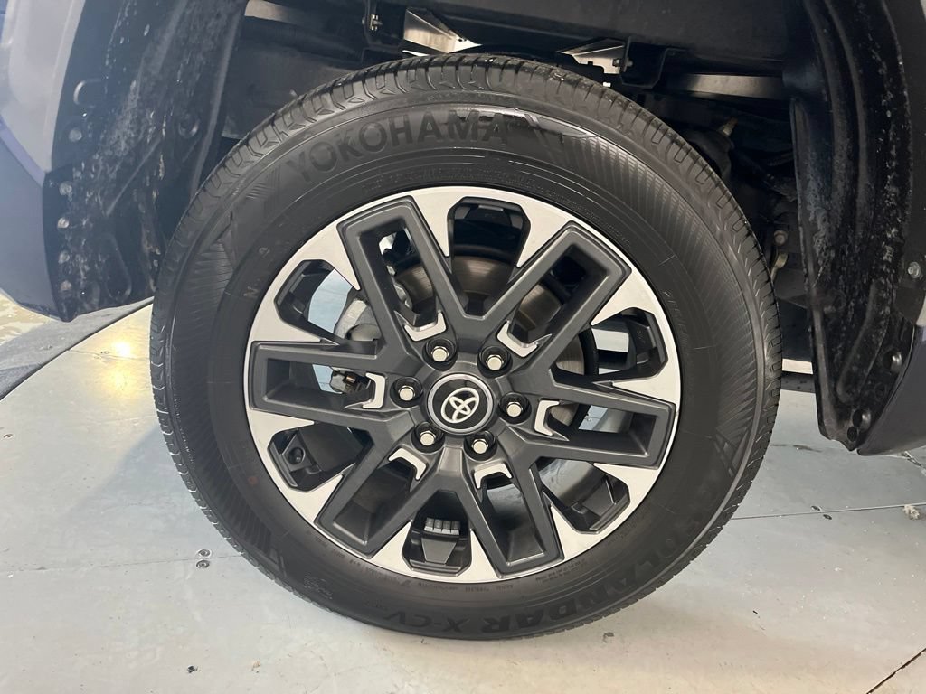 Certified 2025 Toyota Tundra Limited AWD/4WD image 16
