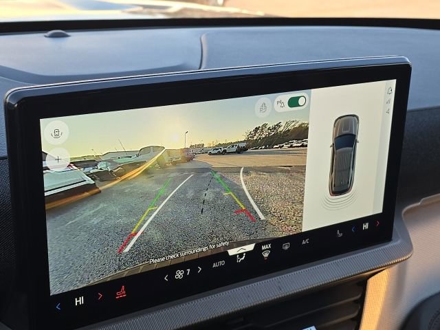 Used 2025 Ford Explorer Active RWD image 36