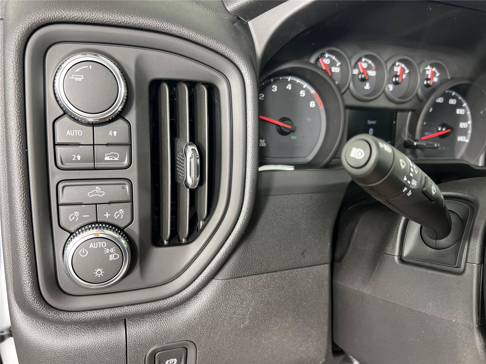 New 2026 GMC Sierra 1500 Pro AWD/4WD image 23