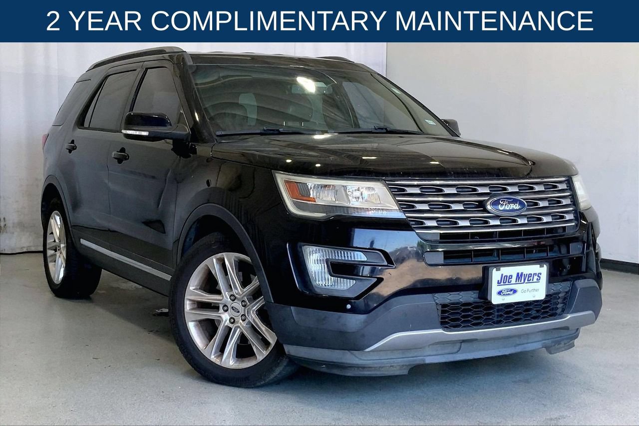 Used 2017 Ford Explorer XLT w/ Equipment Group 202A FWD image 1