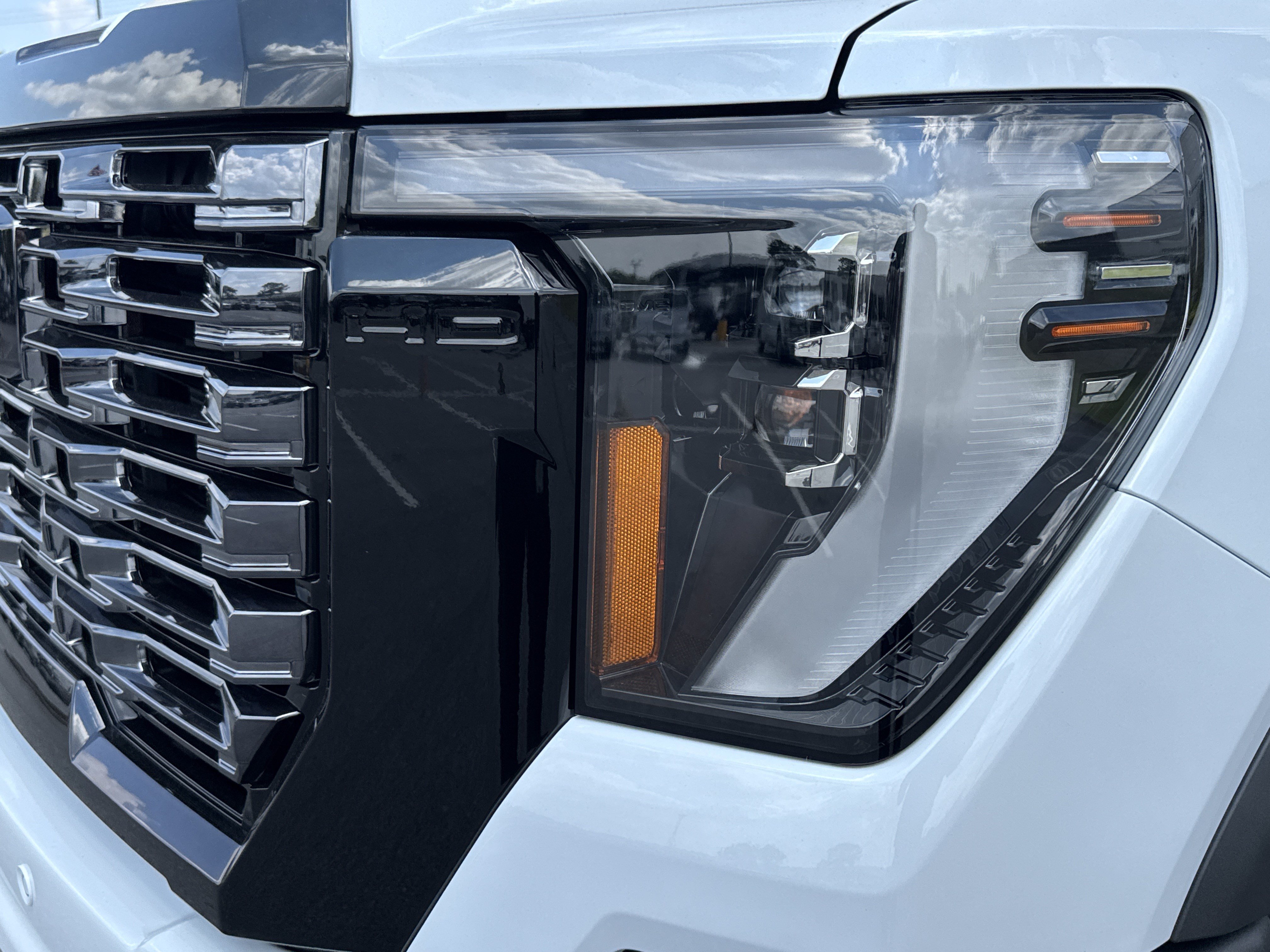 New 2026 GMC Sierra 2500 Denali Ultimate AWD/4WD image 6