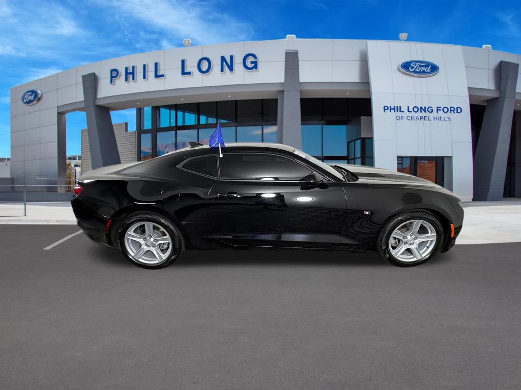 Used 2024 Chevrolet Camaro LT RWD image 6