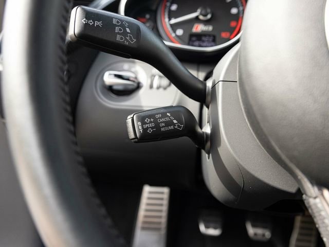 Used 2015 Audi R8 V10 image 42