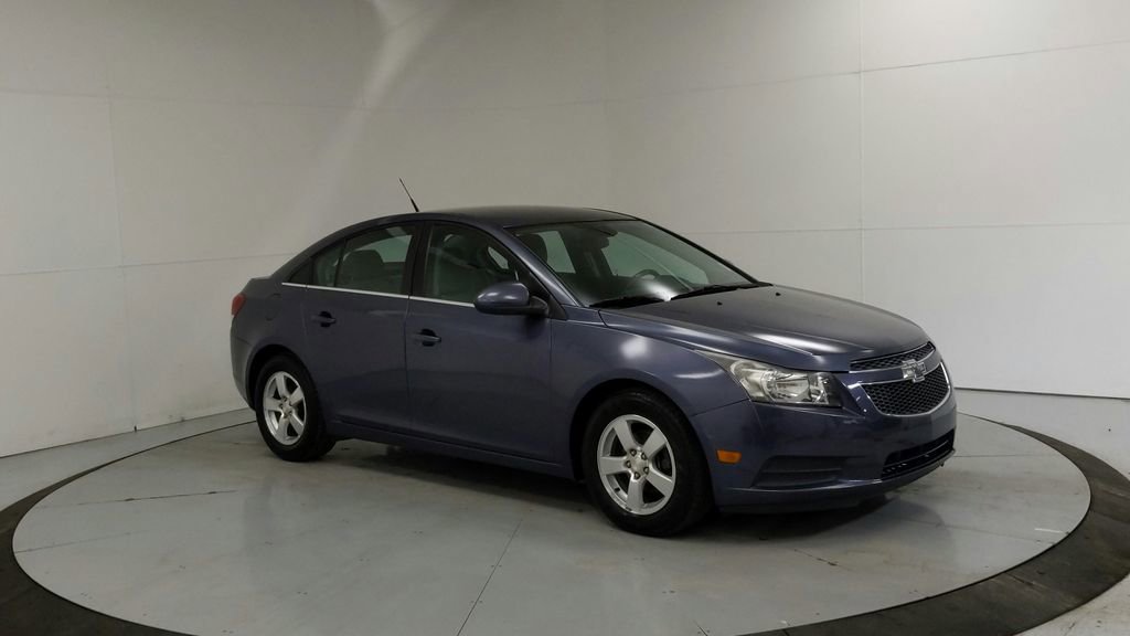 Used 2014 Chevrolet Cruze LT image 17