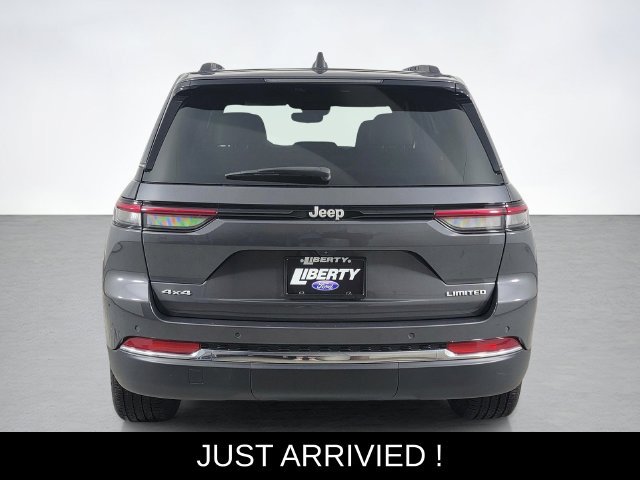 Used 2024 Jeep Grand Cherokee Limited AWD/4WD image 4