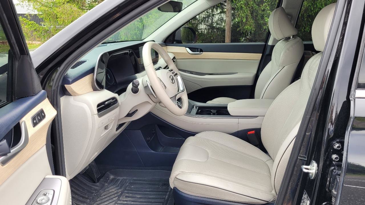 Used 2024 Hyundai Palisade Limited FWD image 15