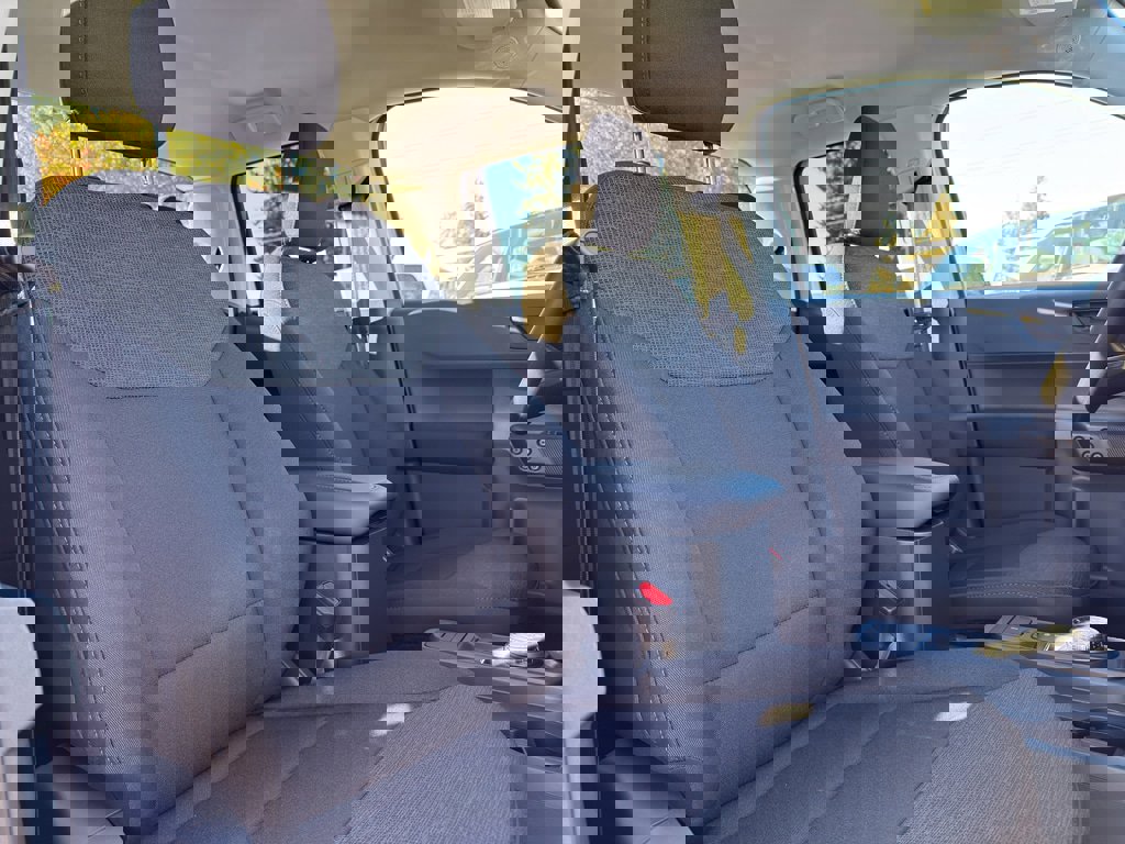 New 2025 Ford Maverick XL w/ Equipment Group 101A image 32