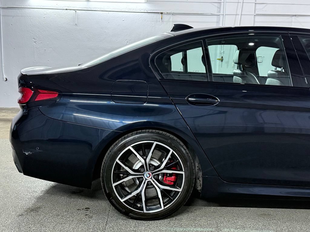 Used 2022 BMW M550i xDrive w/ Dynamic Handling Package AWD/4WD image 7