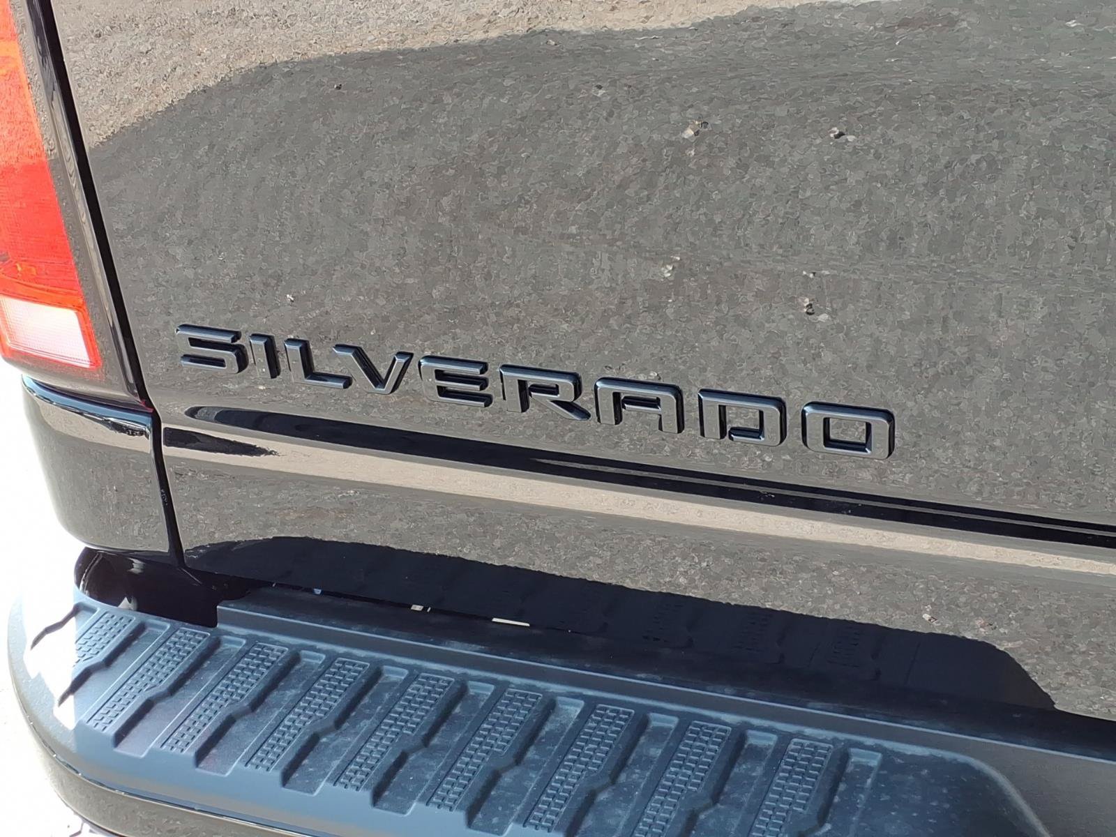 New 2026 Chevrolet Silverado 2500 LTZ w/ LTZ Plus Package AWD/4WD image 7