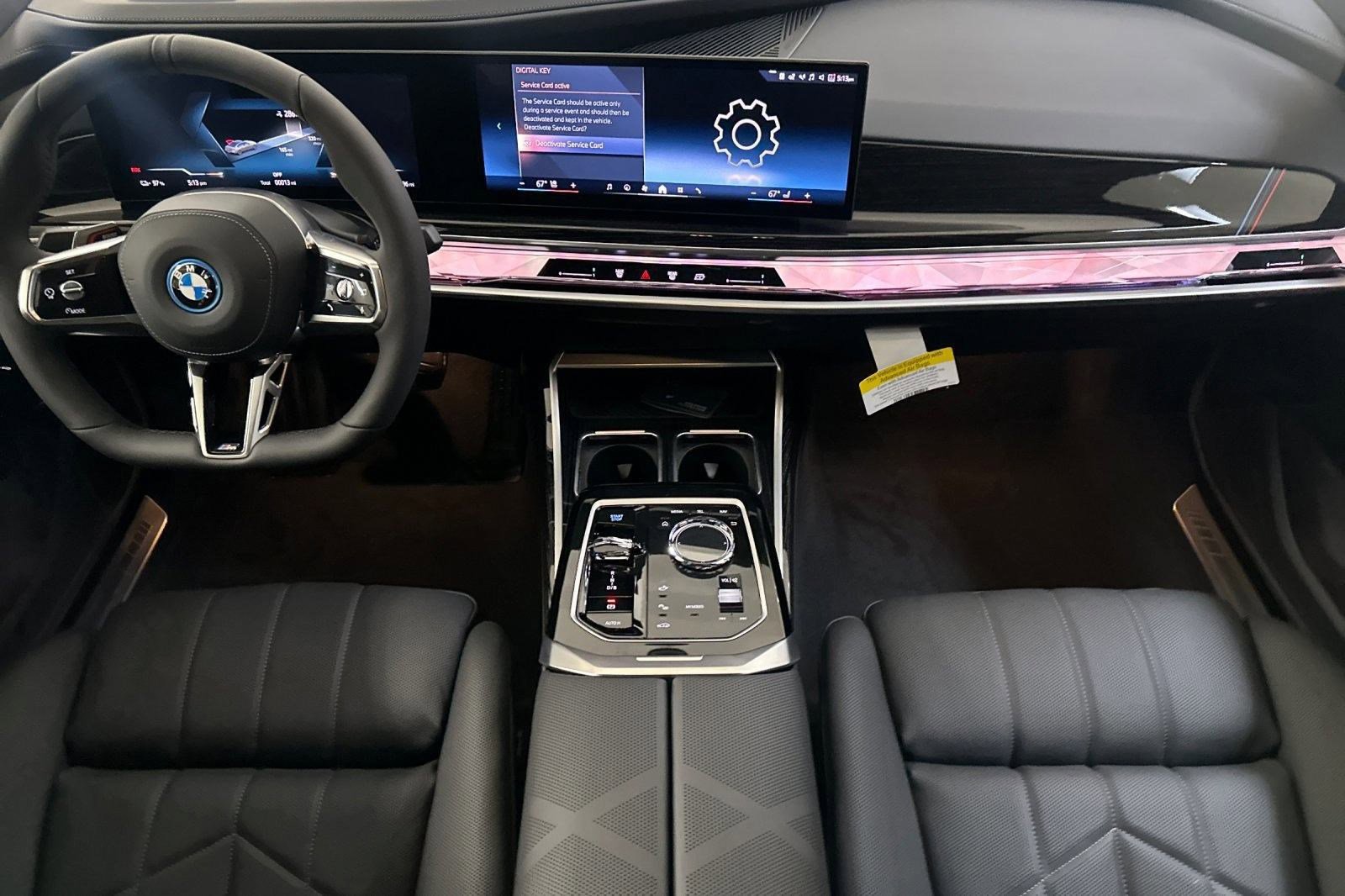 Used 2026 BMW i7 eDrive50 w/ M Sport Package image 16