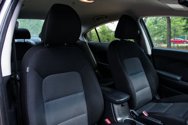 Used 2017 Kia Forte LX image 26