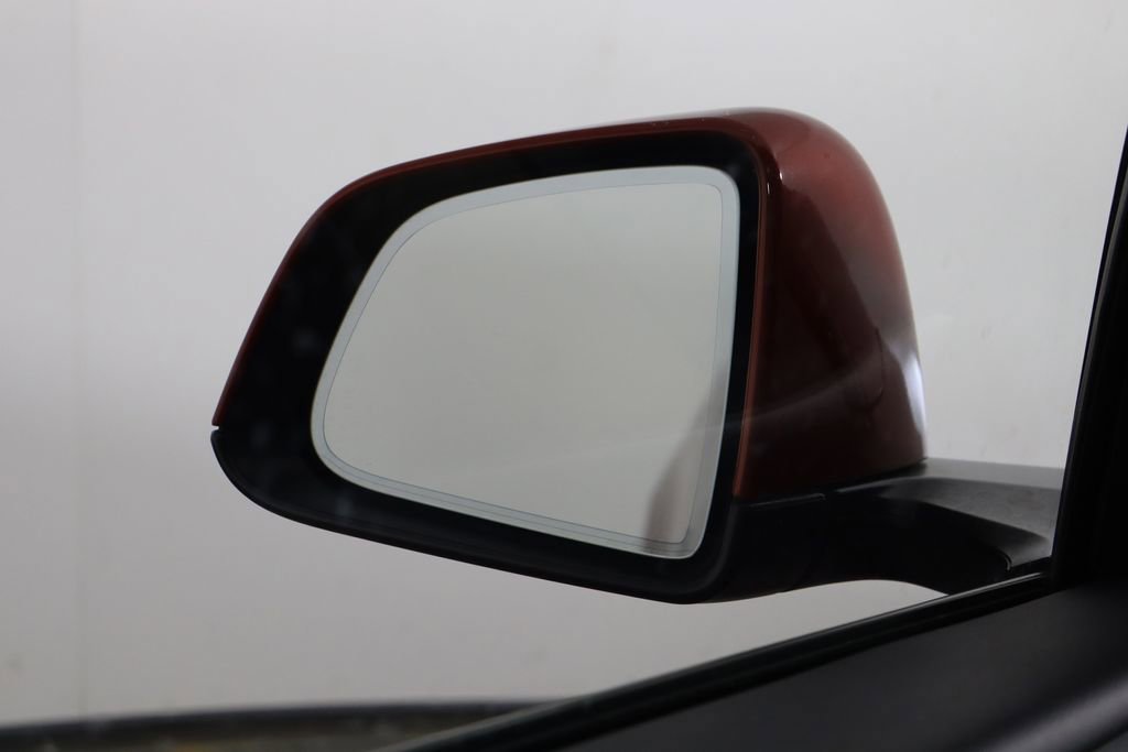 Used 2023 Tesla Model Y Long Range AWD/4WD image 44