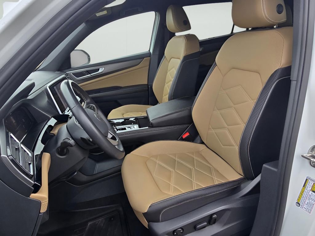 Used 2024 Volkswagen Atlas Cross Sport SE image 23