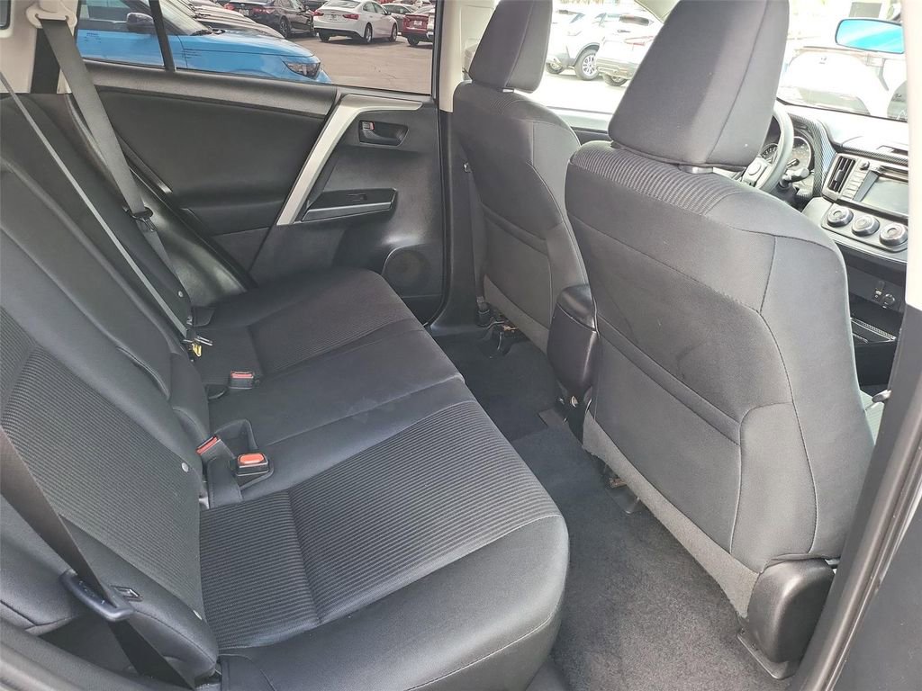 Used 2016 Toyota RAV4 LE image 16