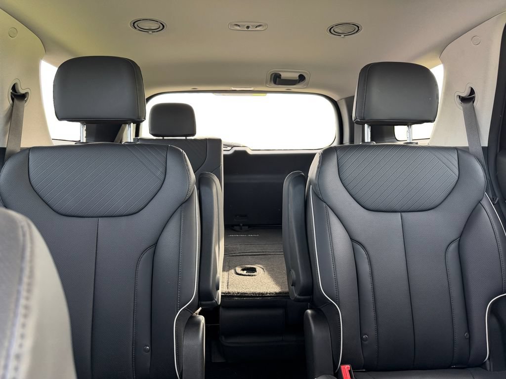 Used 2025 Hyundai Palisade XRT AWD/4WD image 14