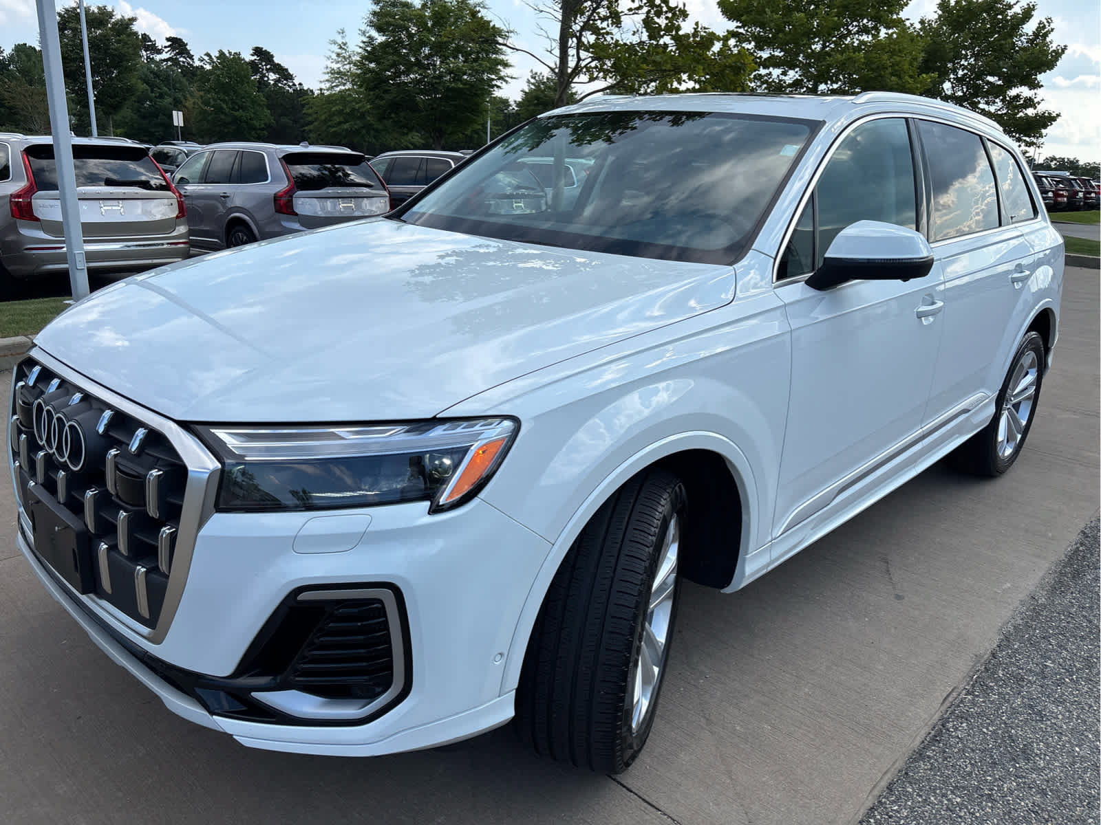 Used 2025 Audi Q7 3.0T Premium Plus AWD/4WD image 7