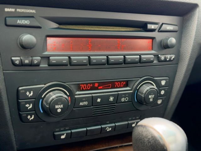 Used 2006 BMW 330xi Sedan image 11