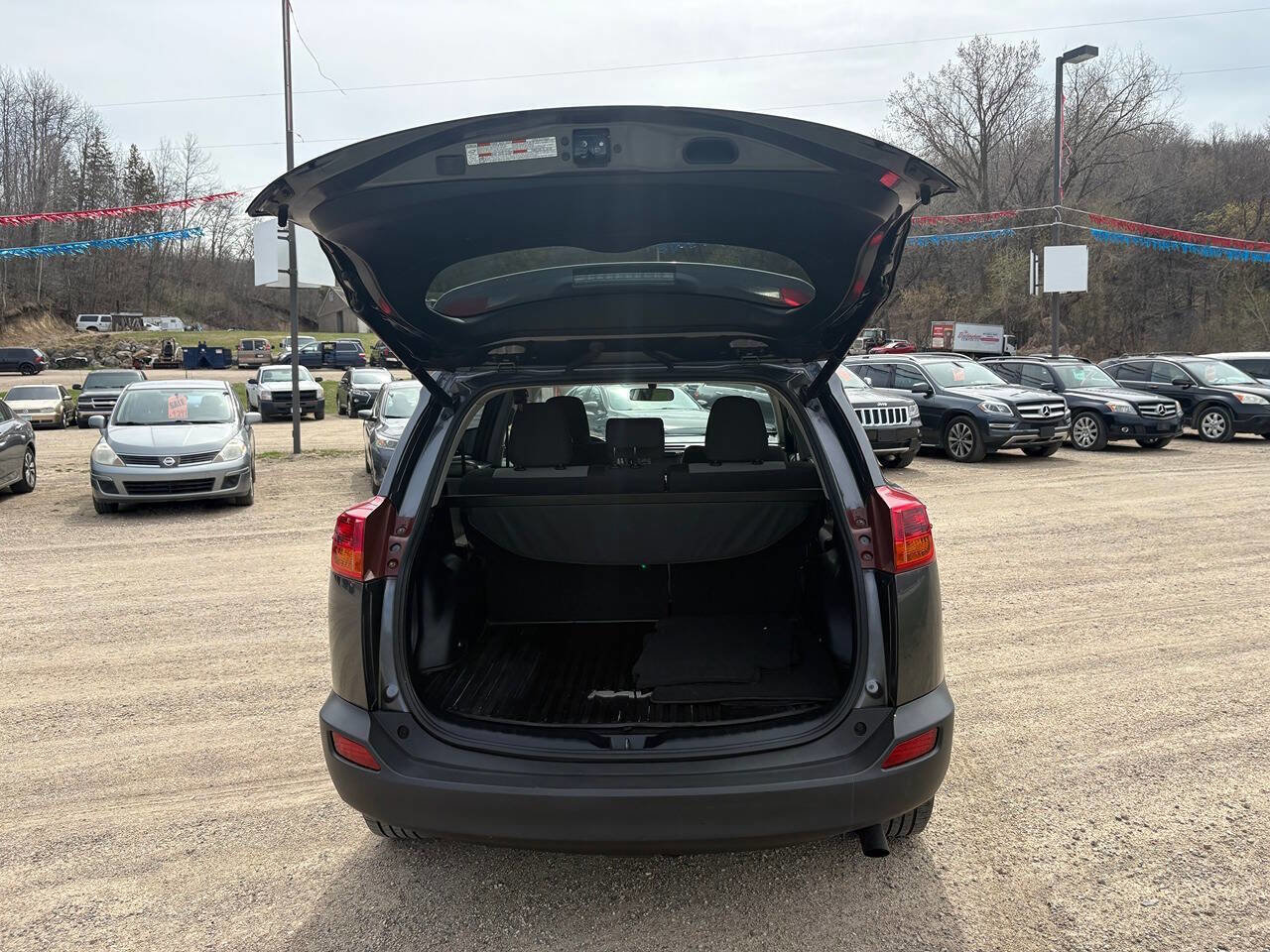 Used 2015 Toyota RAV4 XLE AWD/4WD image 15