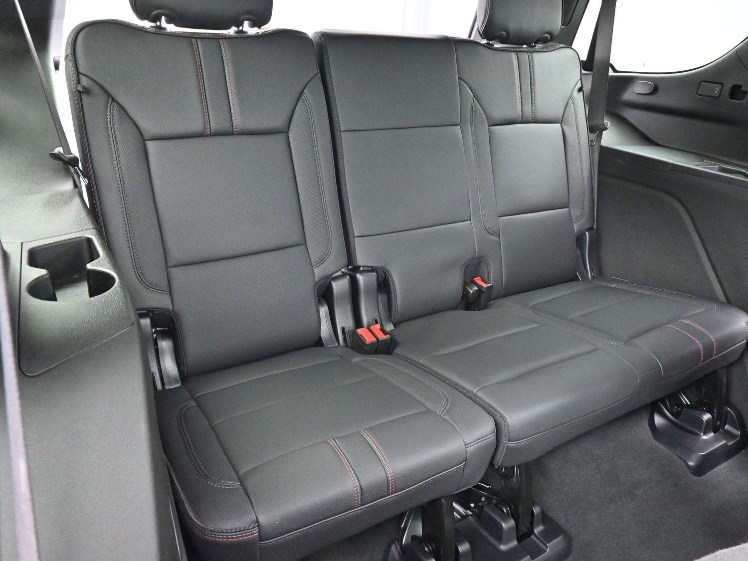 Used 2025 Chevrolet Tahoe RST w/ Advanced Technology Package image 39