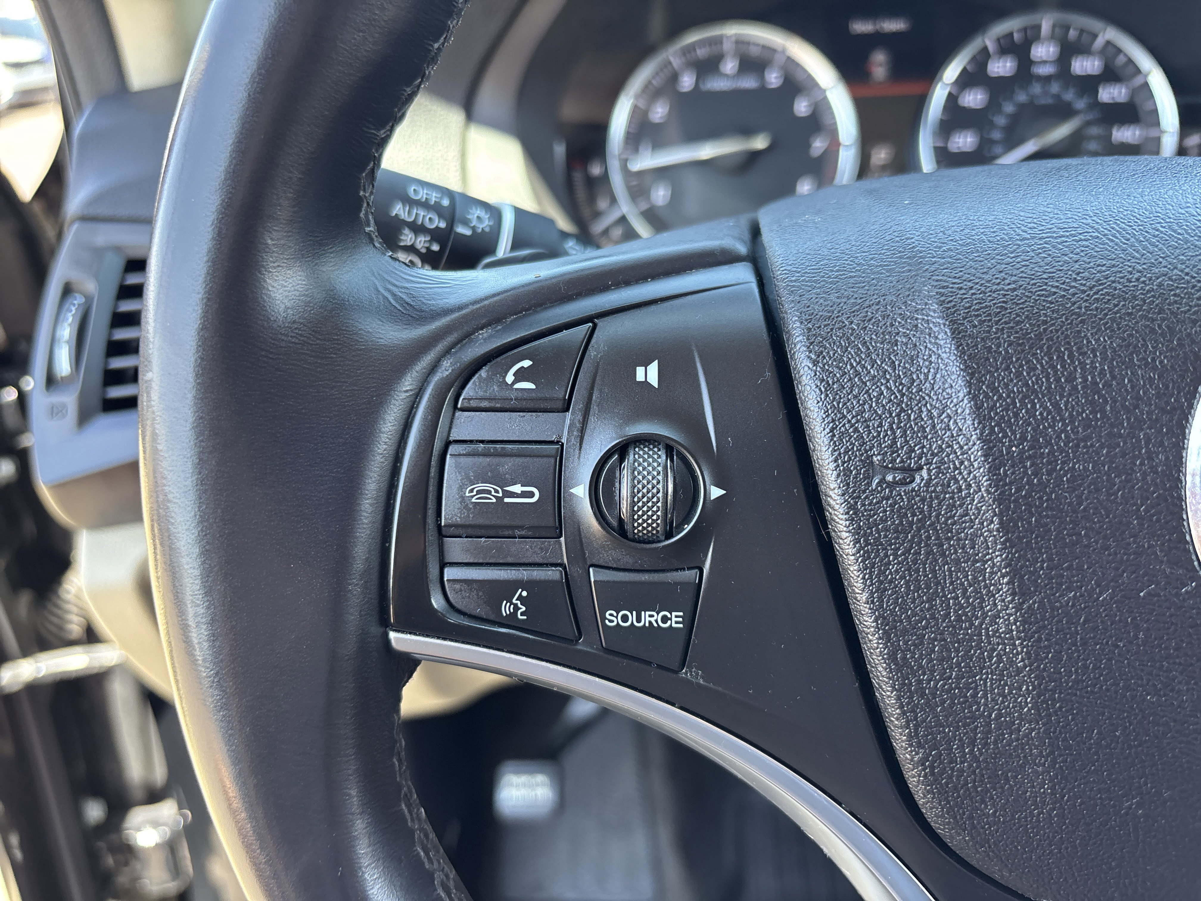 Used 2014 Acura MDX SH-AWD w/ Technology Package image 27