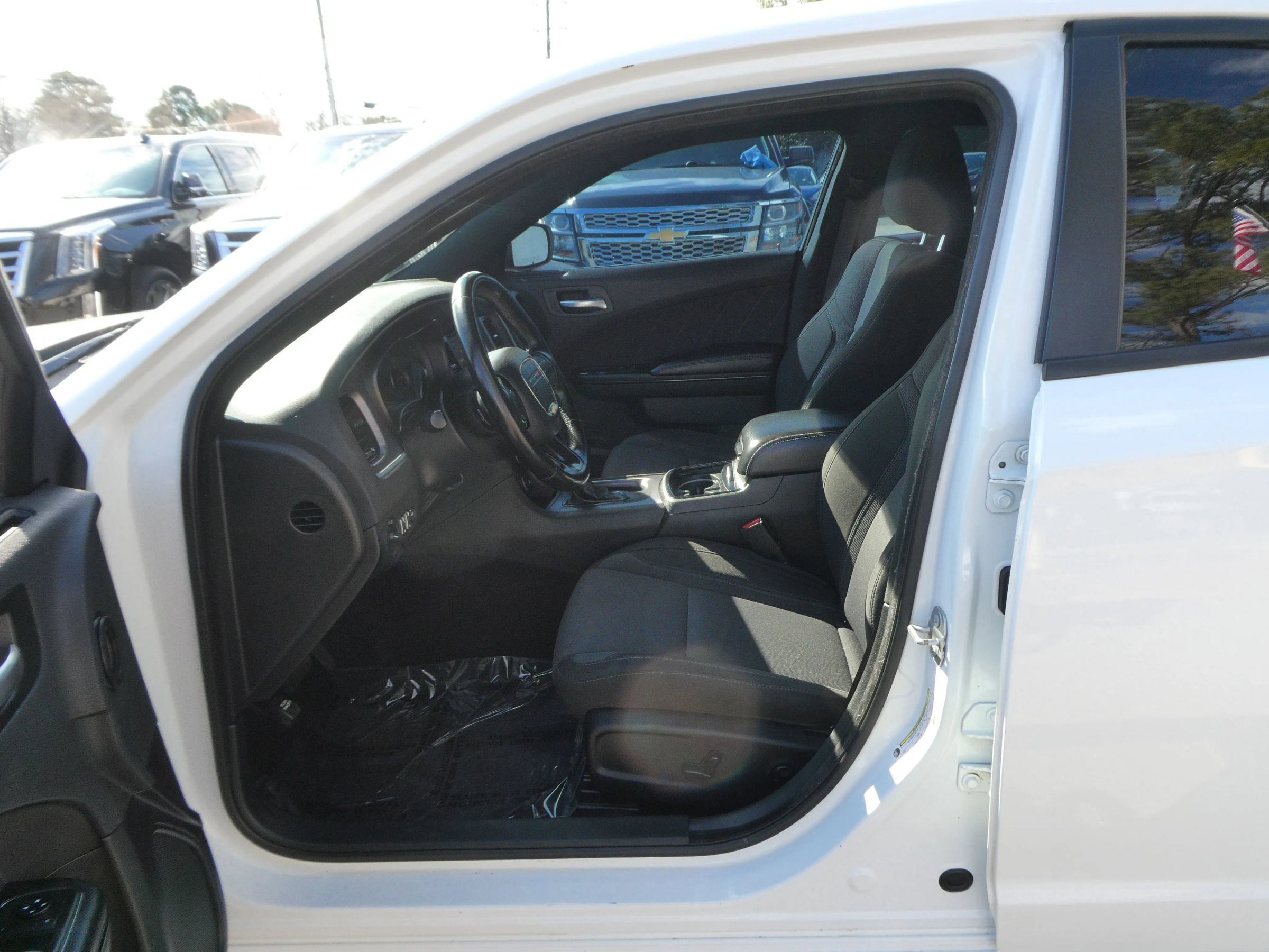 Used 2019 Dodge Charger SXT w/ Plus Group image 12