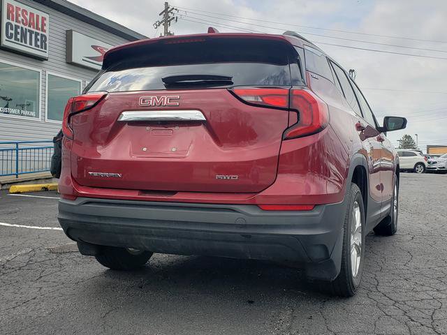 Used 2018 GMC Terrain SLE w/ Driver Convenience Package AWD/4WD image 3