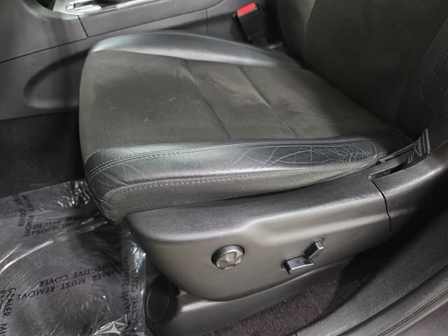 Used 2018 Jeep Grand Cherokee Altitude AWD/4WD image 29