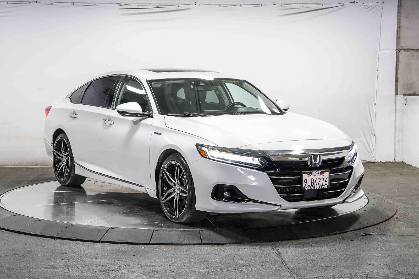 Used 2021 Honda Accord Touring image 5