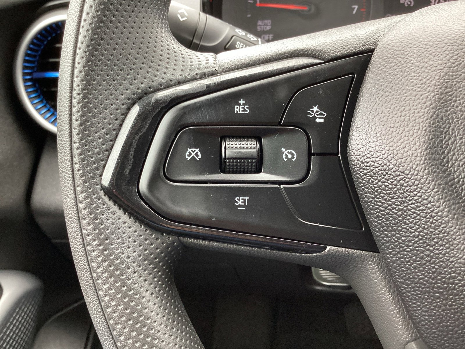 Used 2024 Chevrolet Trax LS FWD image 6