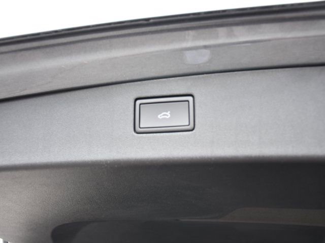 New 2026 Volkswagen Tiguan SE AWD/4WD image 27