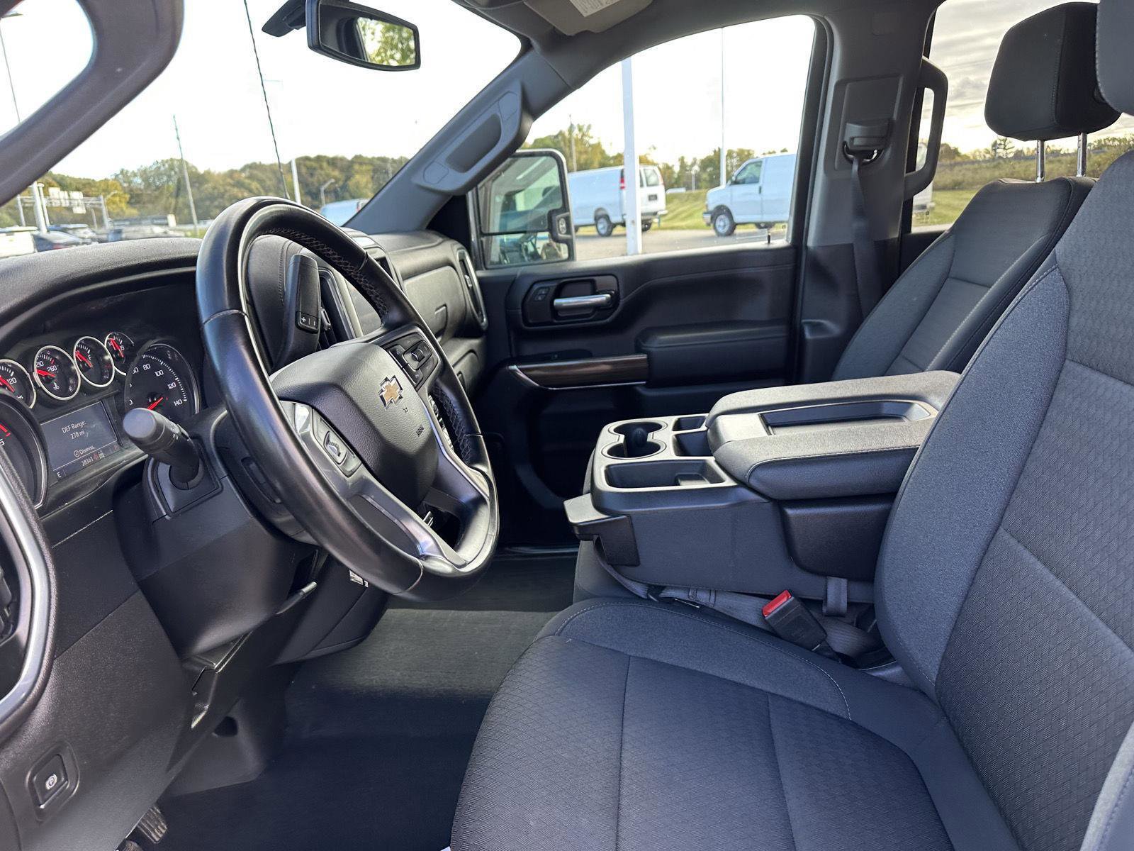 Used 2023 Chevrolet Silverado 2500 LT image 22