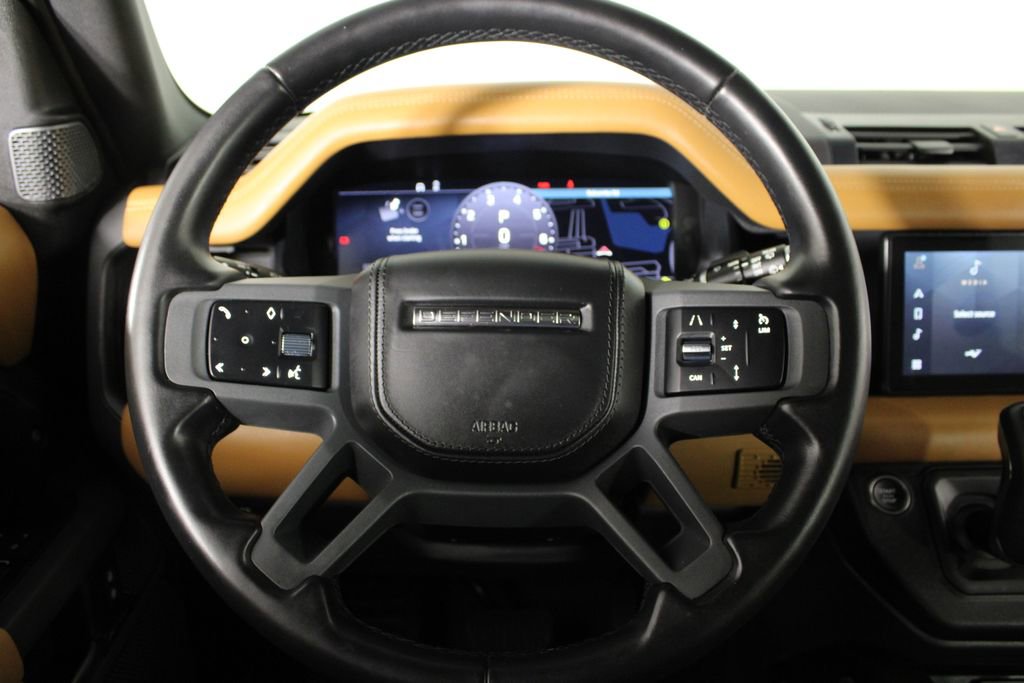 Used 2023 Land Rover Defender 110 X-Dynamic SE AWD/4WD image 8