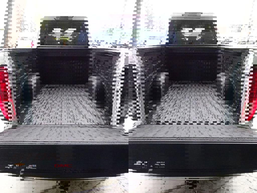 New 2026 GMC Sierra 1500 Elevation image 8