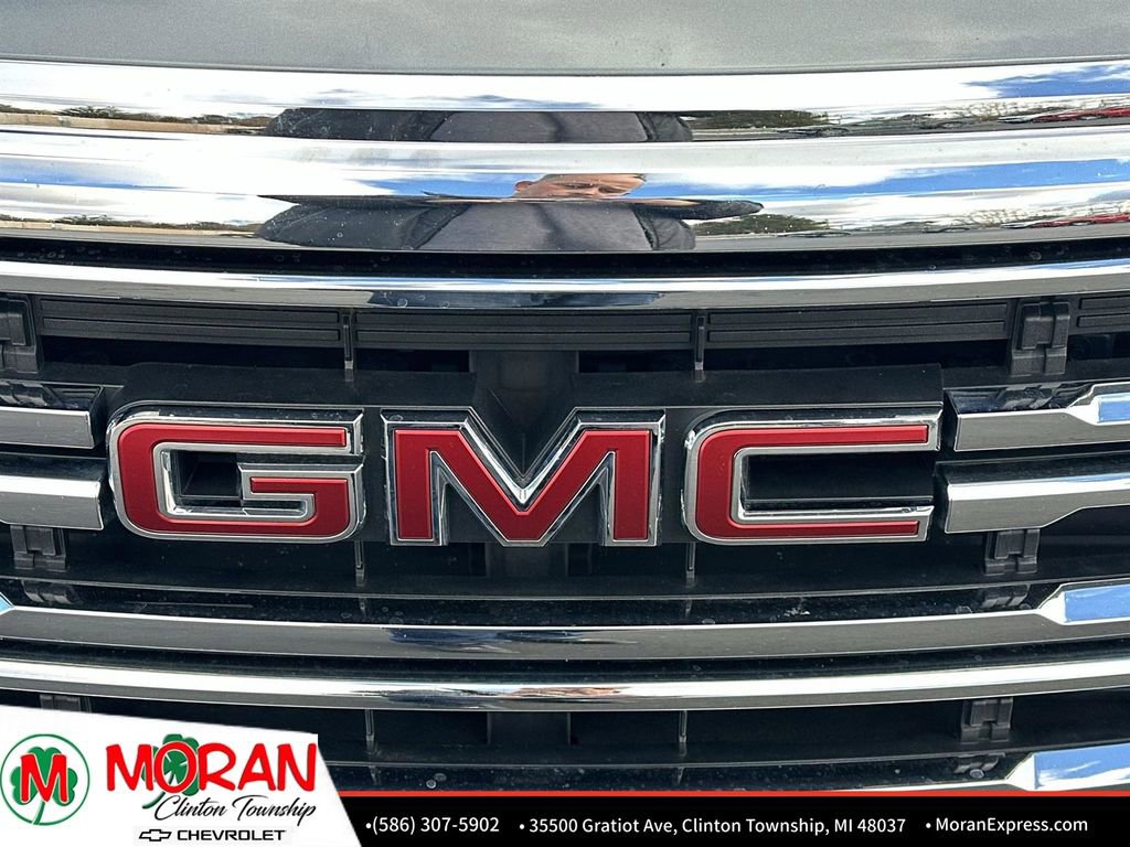 Used 2023 GMC Acadia SLT image 32