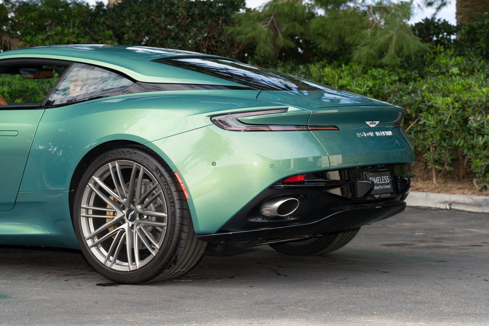 Used 2024 Aston Martin DB12 Coupe image 10