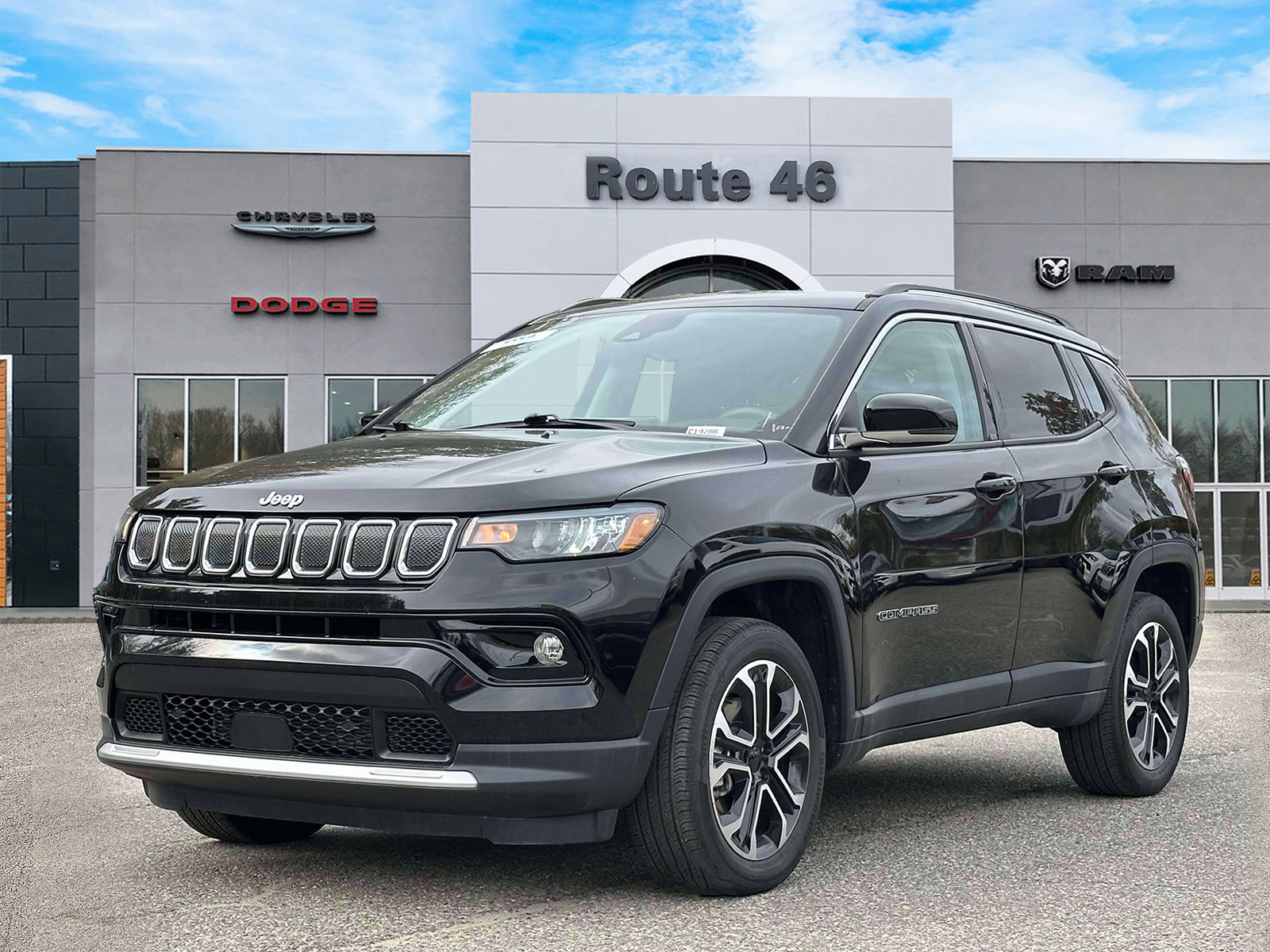 Used 2022 Jeep Compass Limited image 2