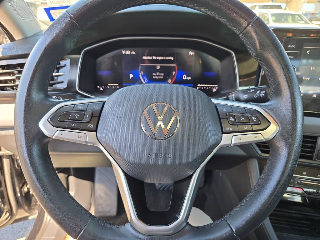 Used 2026 Volkswagen Jetta SE FWD image 23