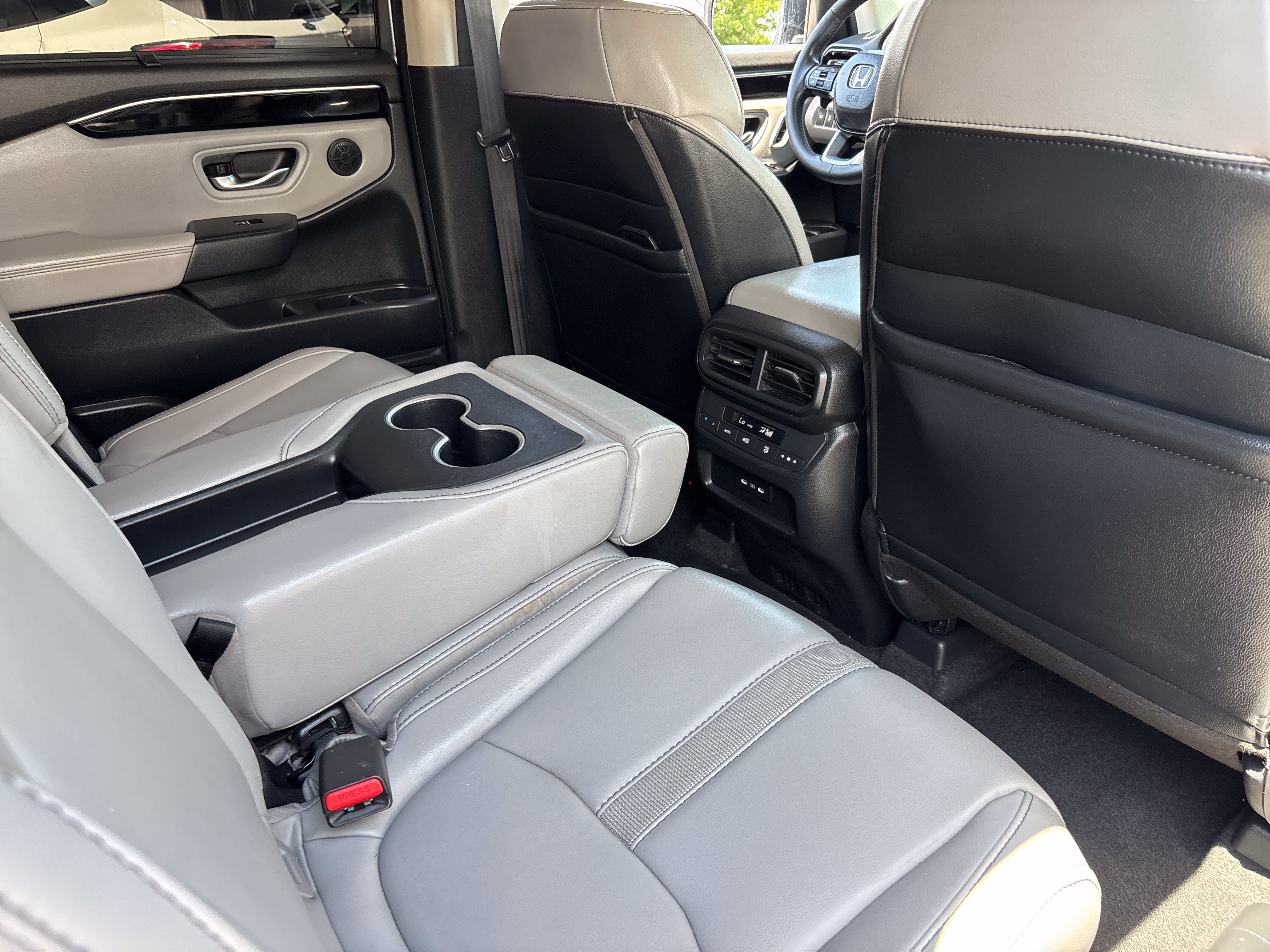 Used 2024 Honda Pilot EX-L image 12