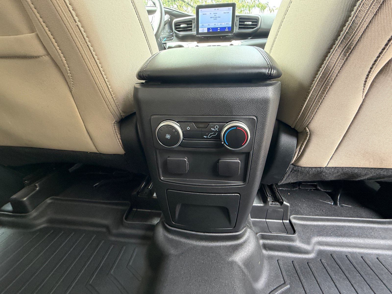 Used 2021 Ford Explorer 4WD image 22