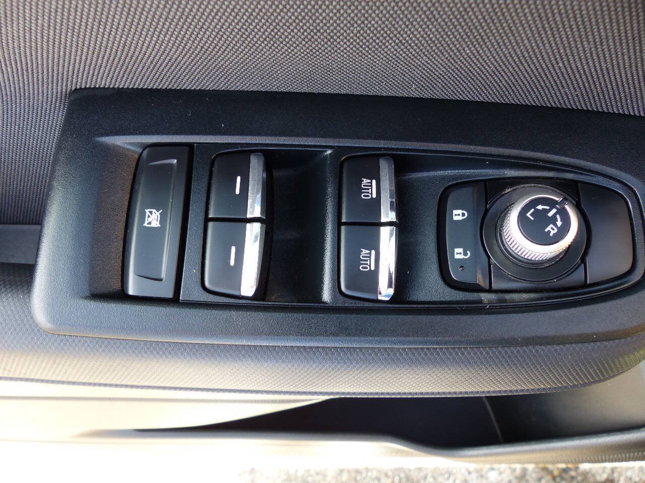Used 2025 Subaru Forester Premium AWD/4WD image 22