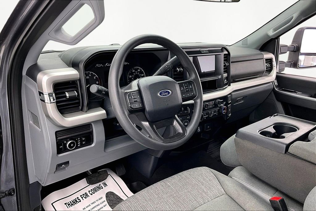 Used 2025 Ford F350 XLT w/ FX4 Off-Road Package image 13