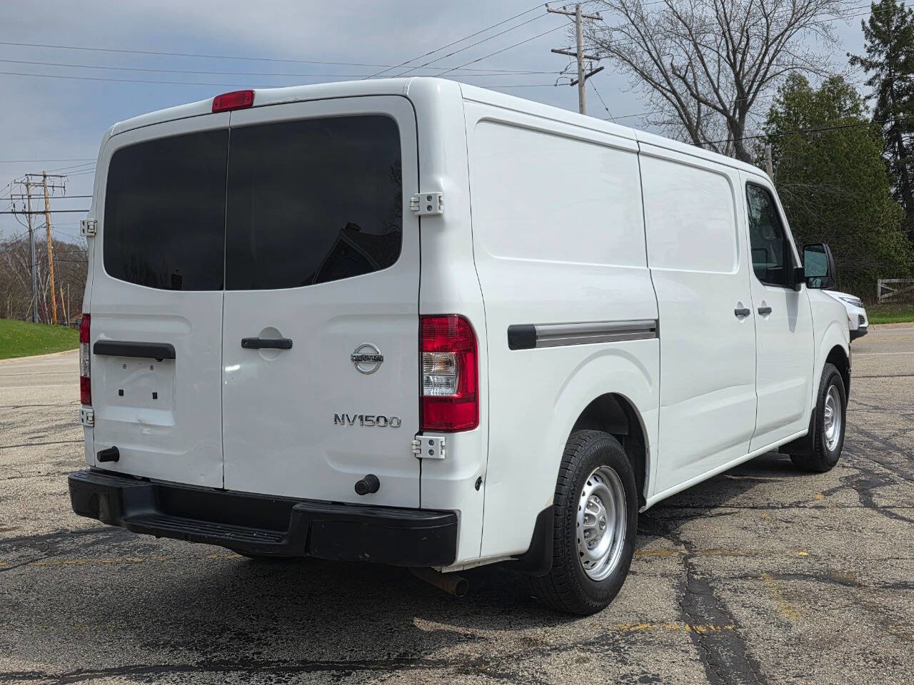 Used 2018 Nissan NV 1500 S w/ Rear Door Glass Package image 6