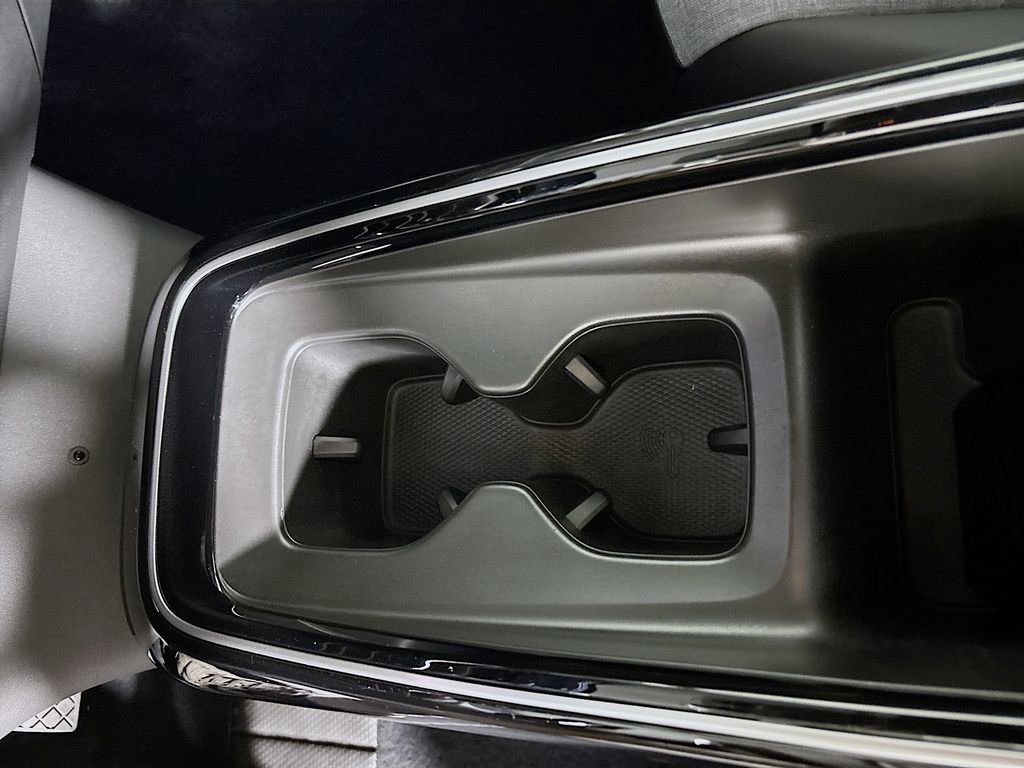 Used 2023 Volkswagen ID.4 Standard image 15