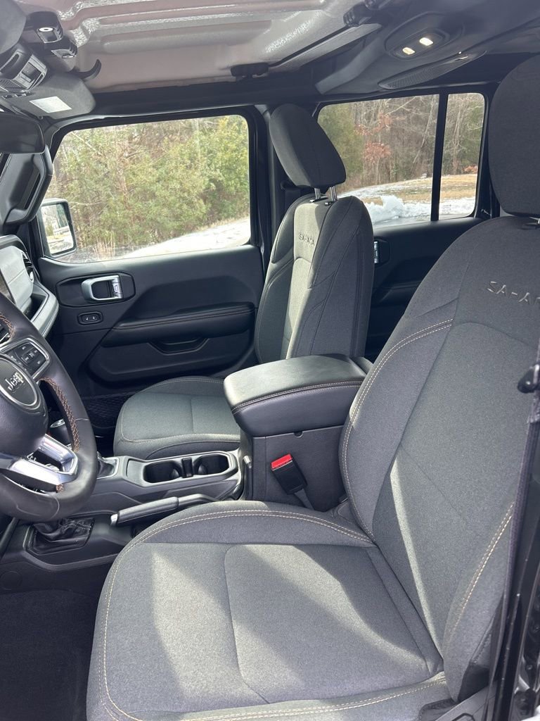 Used 2024 Jeep Wrangler Sahara image 18