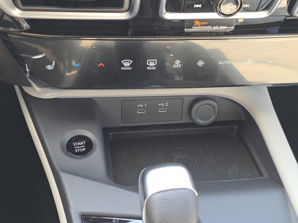 New 2026 Nissan Sentra SL w/ Floor Mat Package FWD image 24