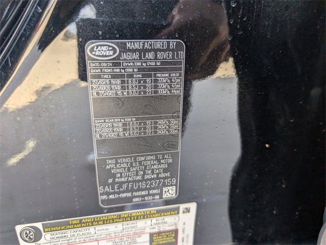 Used 2025 Land Rover Defender 130 S image 24