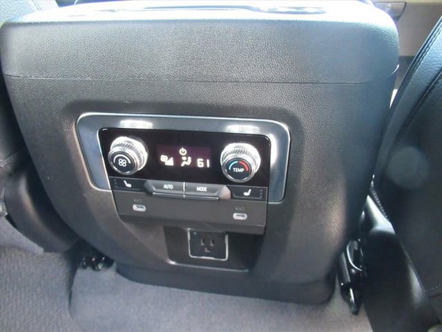 Used 2024 GMC Yukon Denali image 16