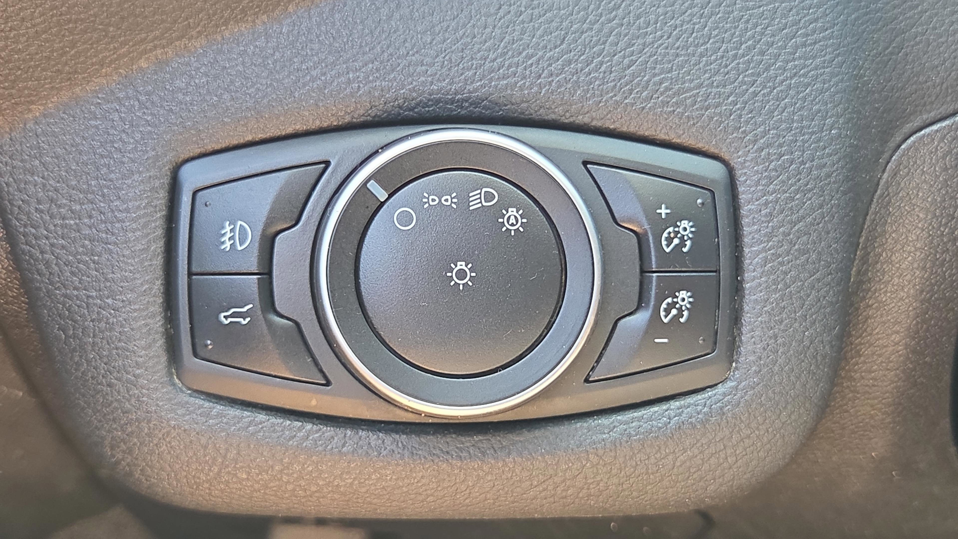 Used 2017 Ford Escape SE FWD image 27